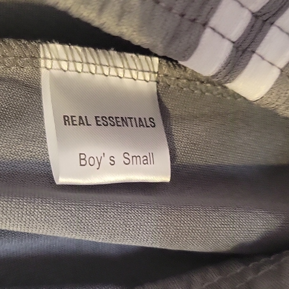 Real Essentials boys joggers - Picture 3 of 3